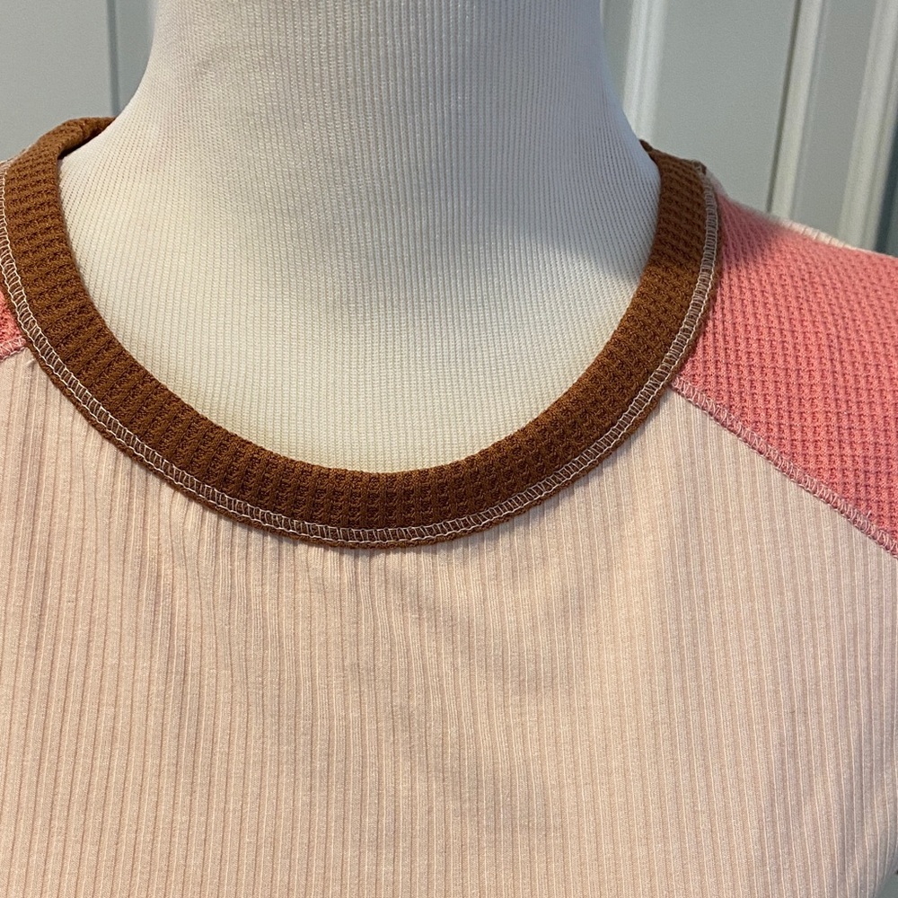 Colorblock Crop Top - Picture 5 of 5
